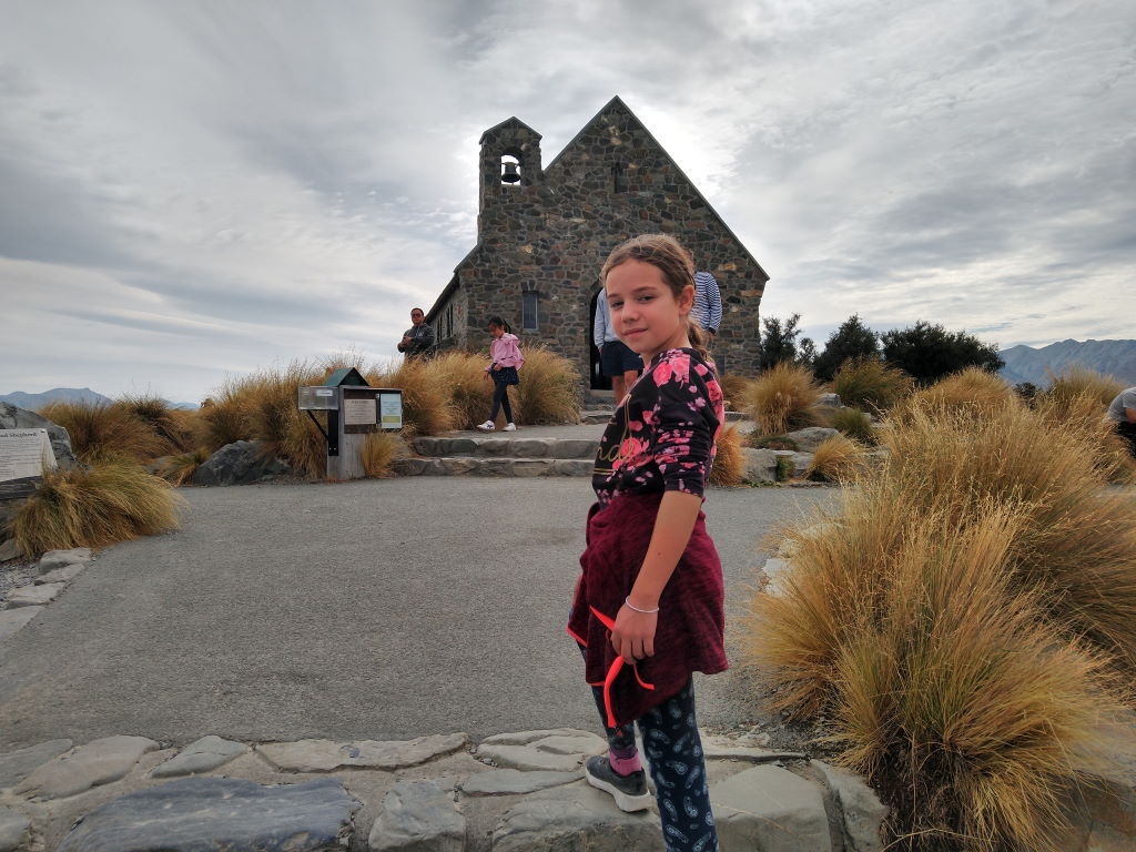 am Lake Tekapo